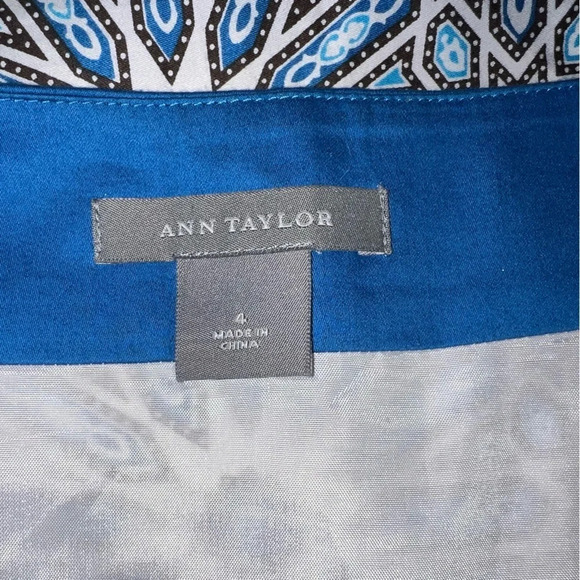 Ann Taylor,4, pleated slant pockets geometric print solid contrast waist and hem - Picture 5 of 7